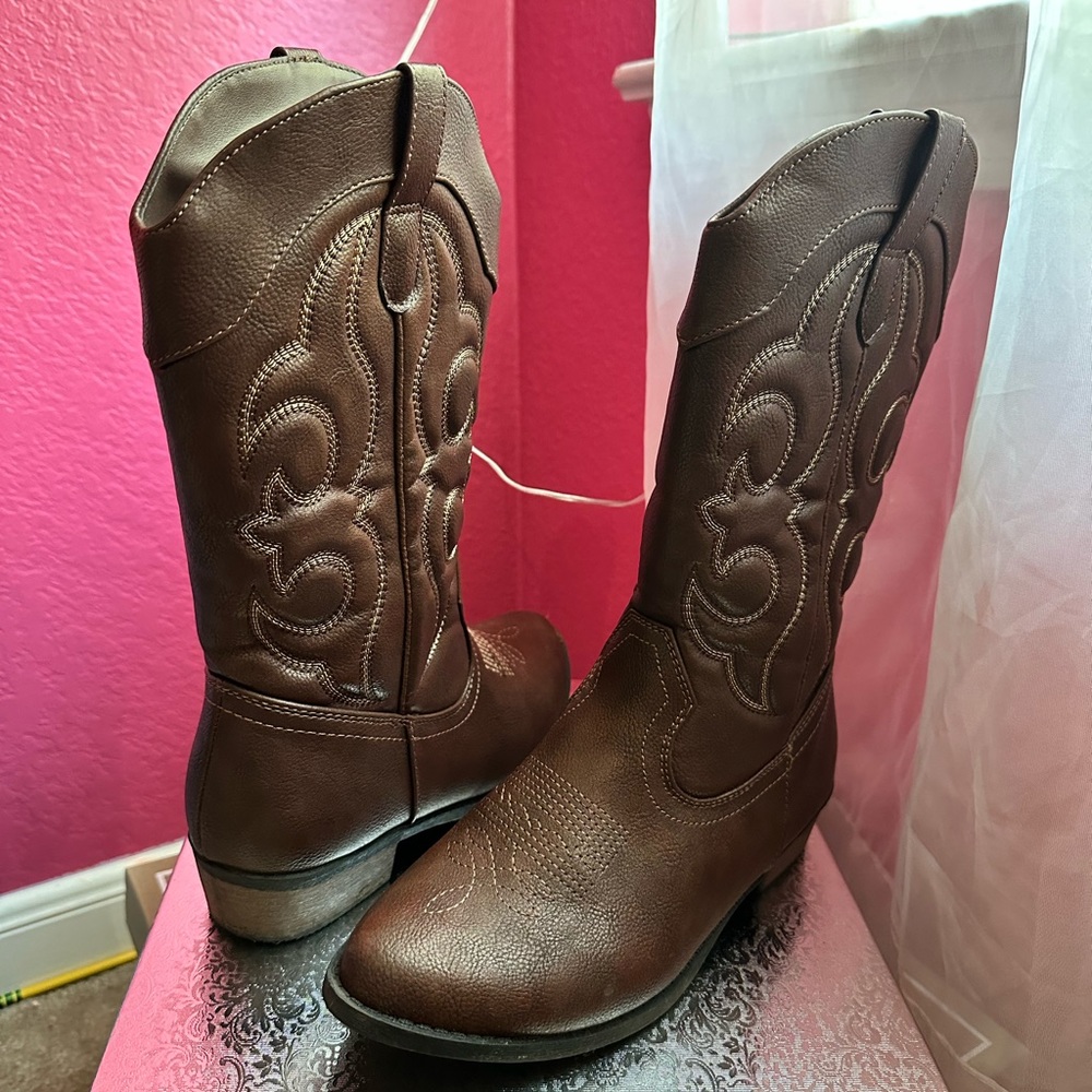 Western Boots 👢